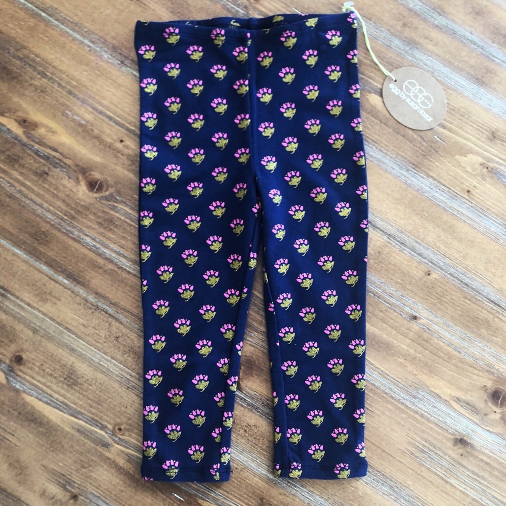 NWT Egg printed leggings